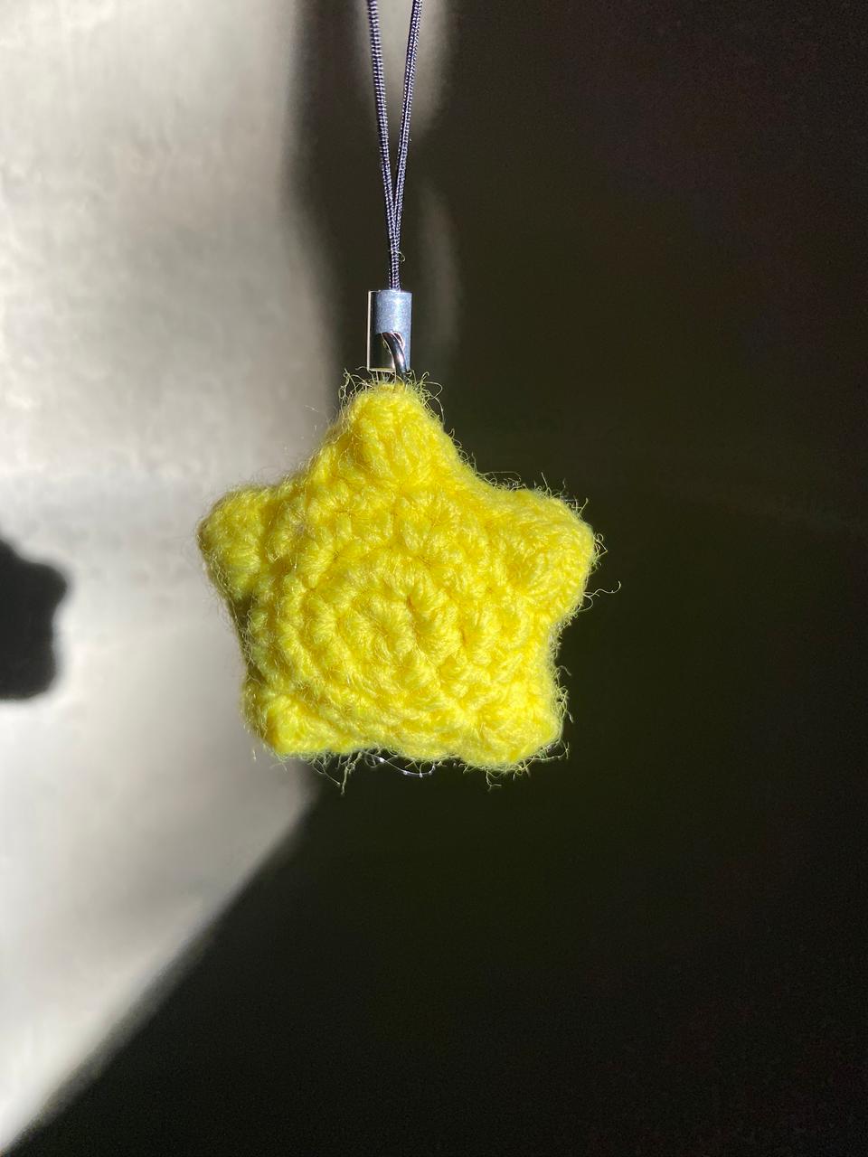 ⭐ Llavero Estrella Tejido a Crochet – Hecho a Mano